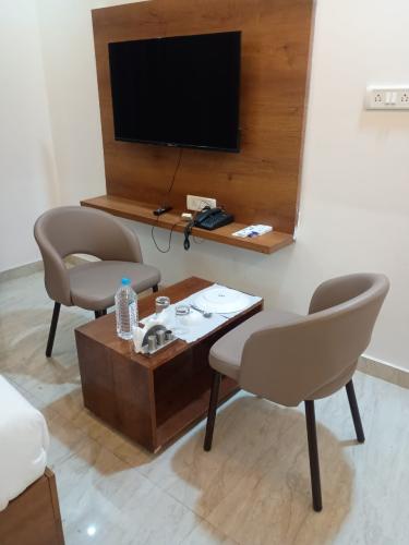 846img-20250425-wa0009